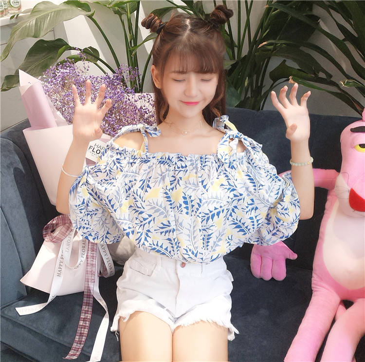 VW12324 Charming Printed Top Blue