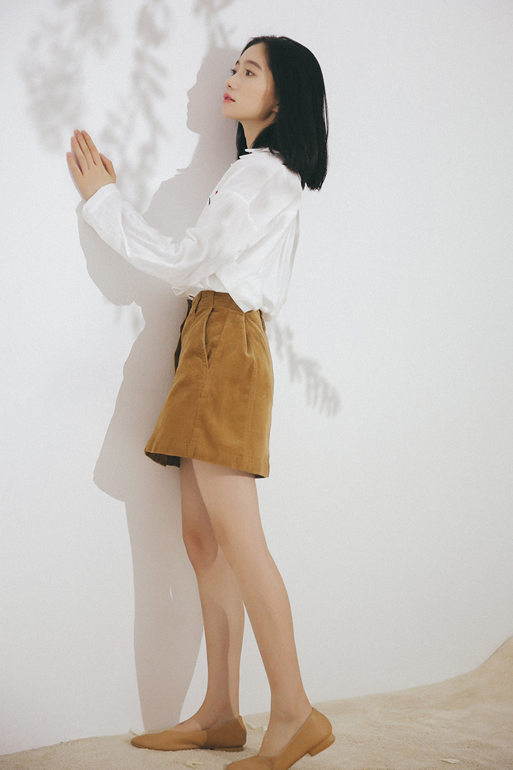 VW12328 Pretty Printed Top White