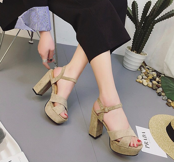 HT121 Elegant High Heel Khaki