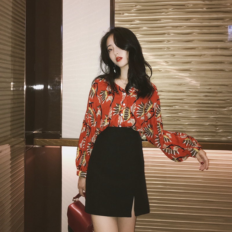 VW12359 Pretty Printed Top Red