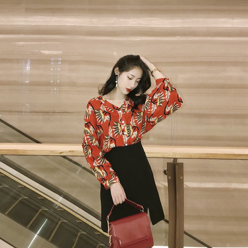 VW12359 Pretty Printed Top Red