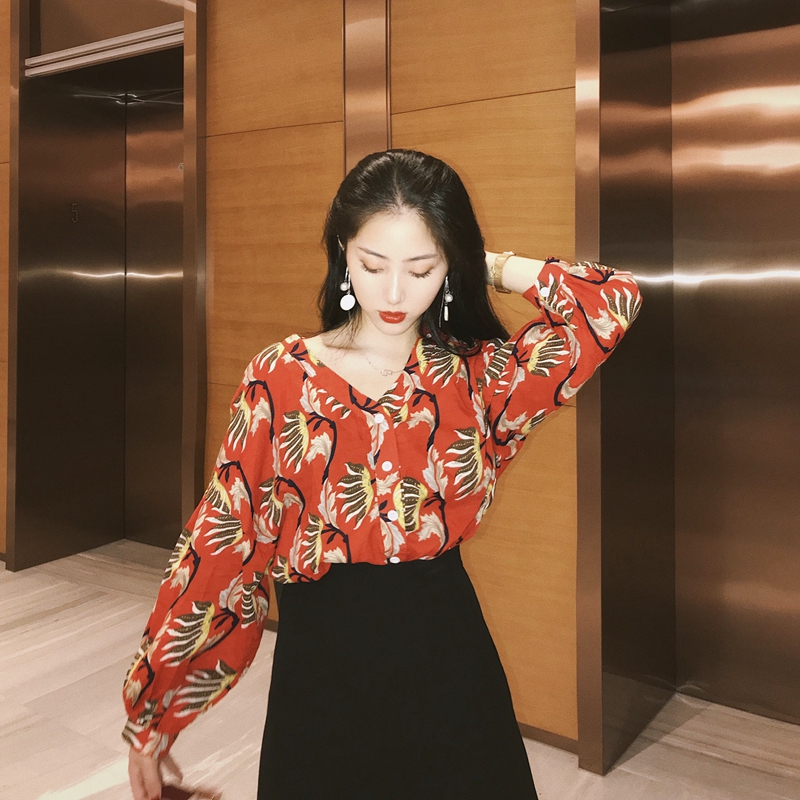 VW12359 Pretty Printed Top Red