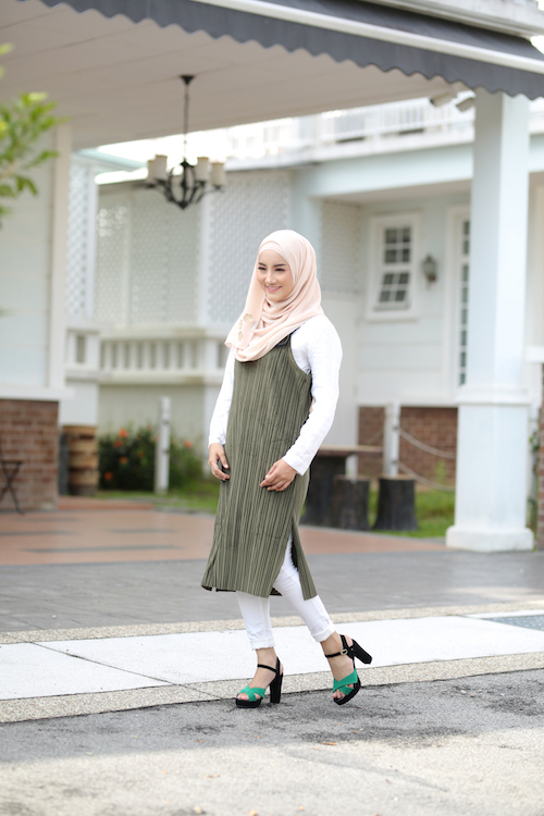 HA038 Cross Willy Heels Green