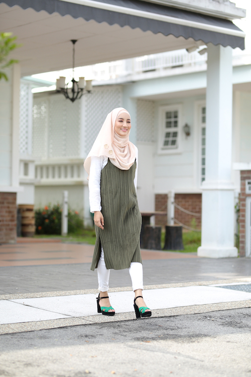 HA038 Cross Willy Heels Green