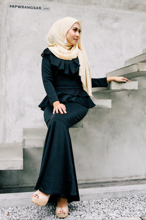 JW5045 Exclusive Dress Black