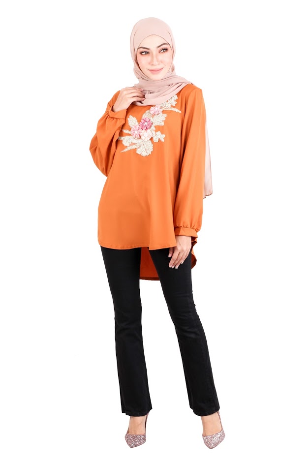 QA-523 Women's Floral Embroidery Blouse Orange