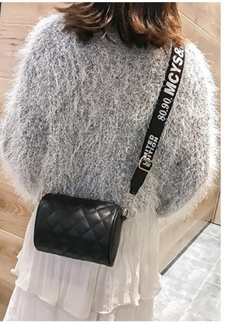 KW80419 WOMEN'S BOWLING SLING BAG BLACK