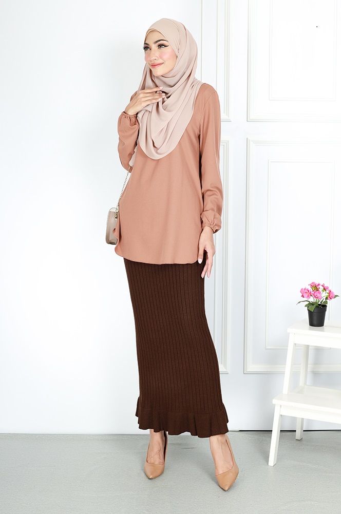 QA-769 KNITTED LONG SKIRT BROWN