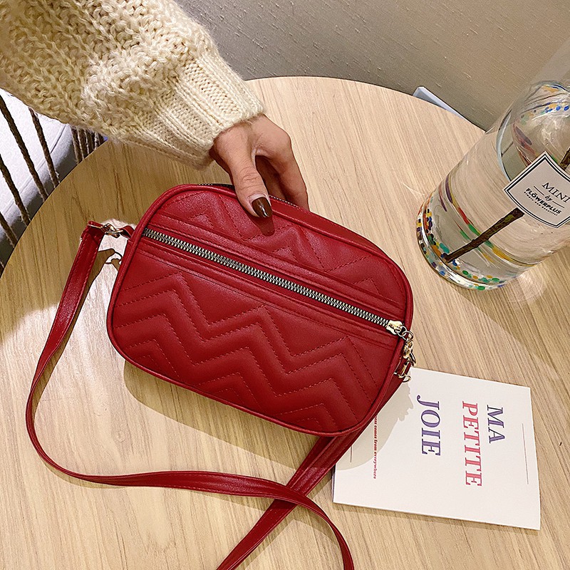 KW80876 Casual Crossbody Bag Red