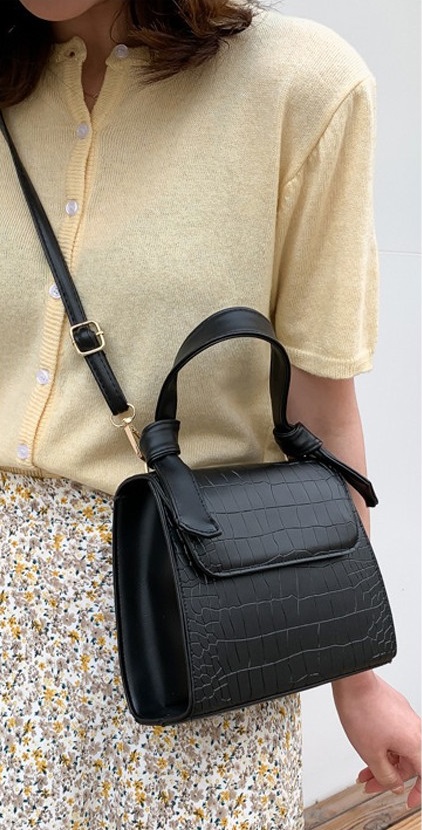 KW80906 Casual Knot Sling Bag Black