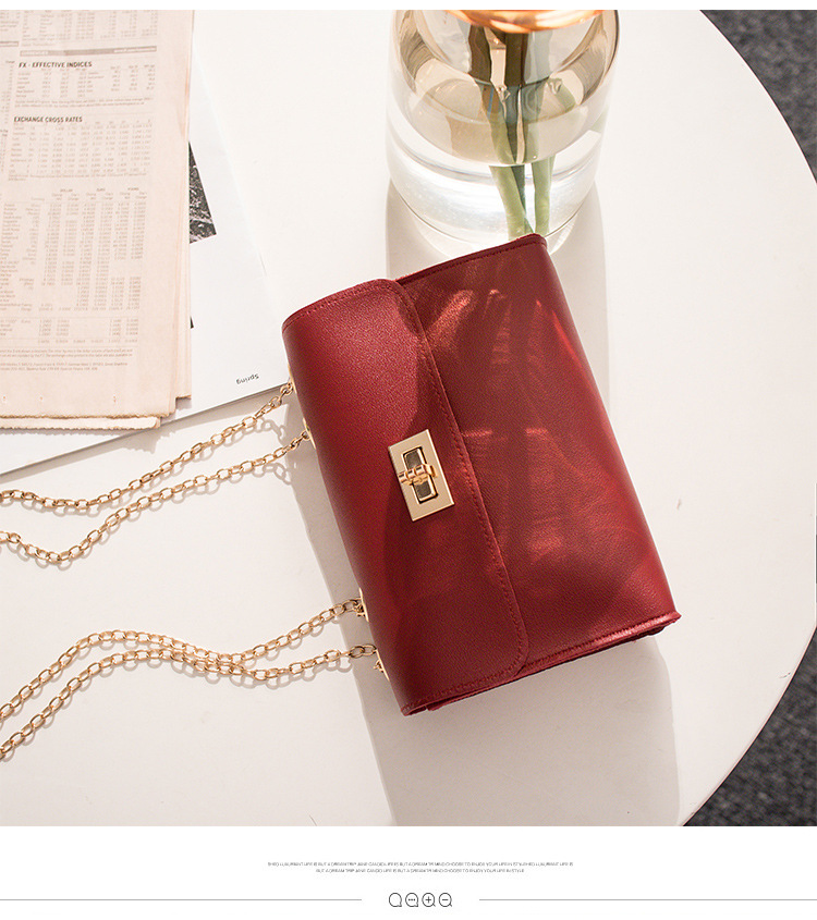 QA-871 Fashion Chain Sling Bag Red