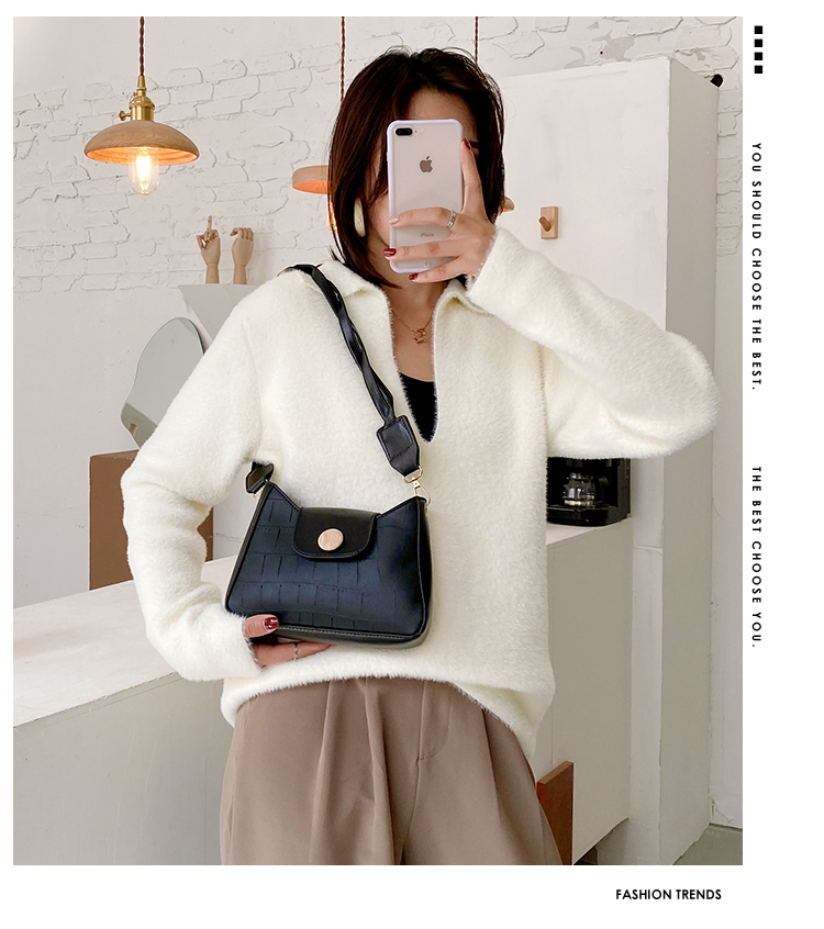 QA-894 Stylish Vintage Shoulder Bag Black