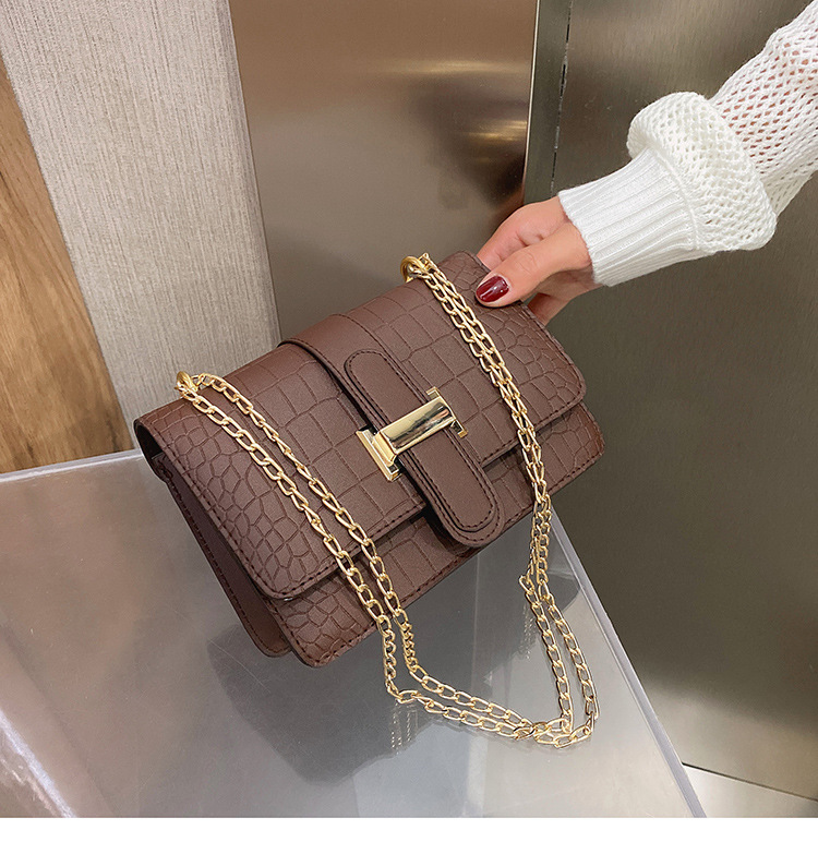 QA-897 Korean Fashion Chain Sling Bag Brown
