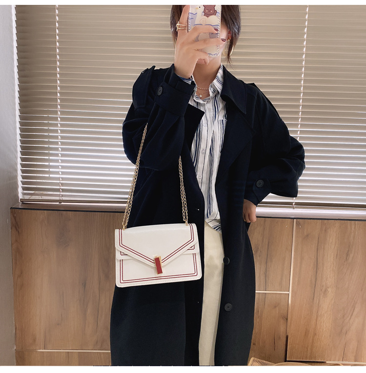 QA-896 Fashion Embroidered Sling Bag White